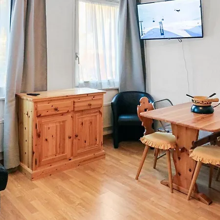 Cosy Au Centre De Кран-Монтана